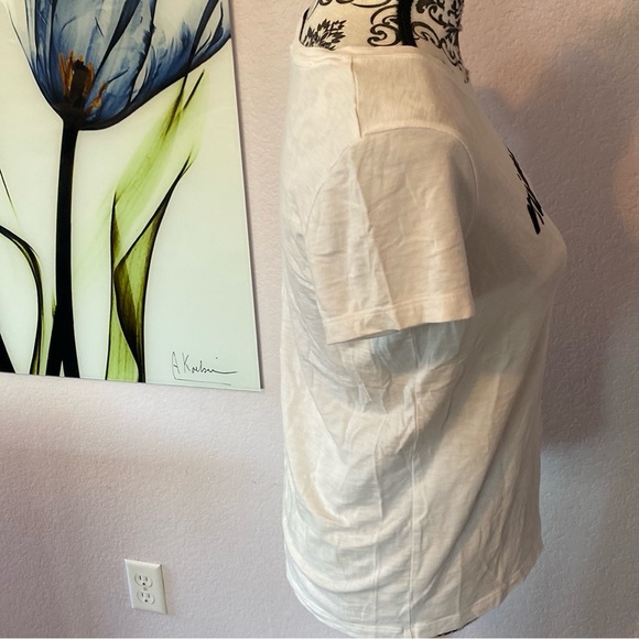 shirt size small - Picture 2 of 4